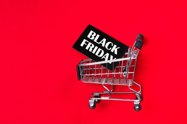 carrello con etichetta Black Friday