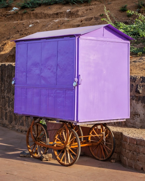 Carrello Hawker, India