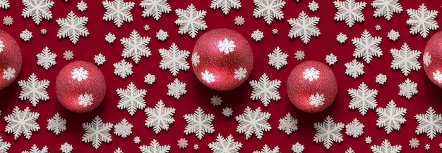 Carta da parati natalizia con fiocchi di neve e ornamenti