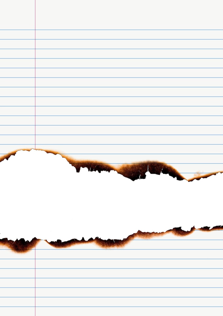 Foto carta da quaderno bruciata carta da quderno rivestita