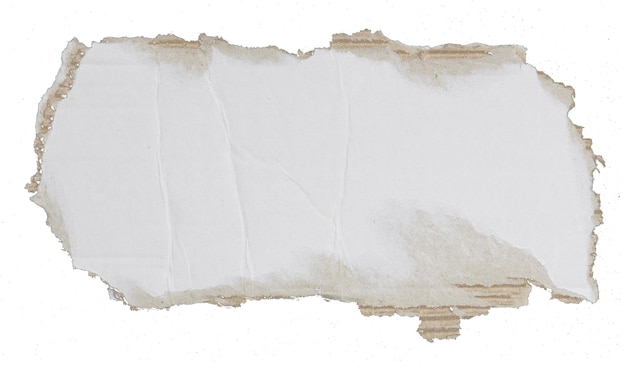 Carta ondulata Kraft isolata su sfondo bianco