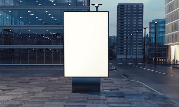 Cartellone bianco sulla strada