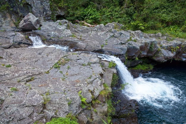 Cascata al Bassin Lucie nell'isola di Reunion