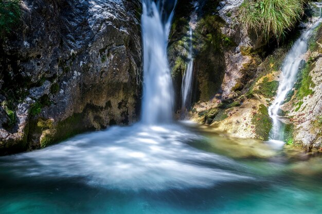 Cascata al torrente Val Vertova vicino a Bergamo