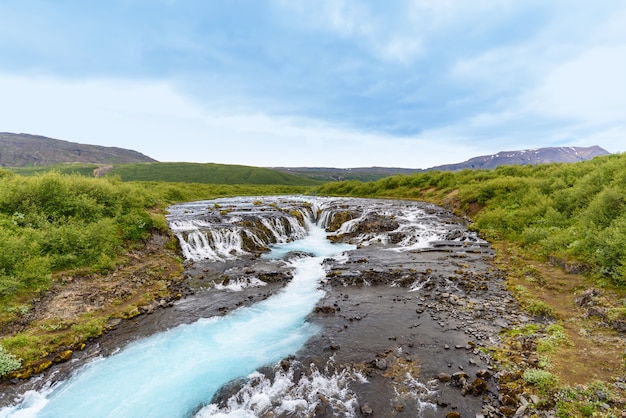 Cascata del turchese di Bruarfoss, Islanda del sud