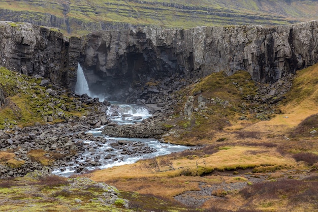 Cascata di Islanda Berufjordur