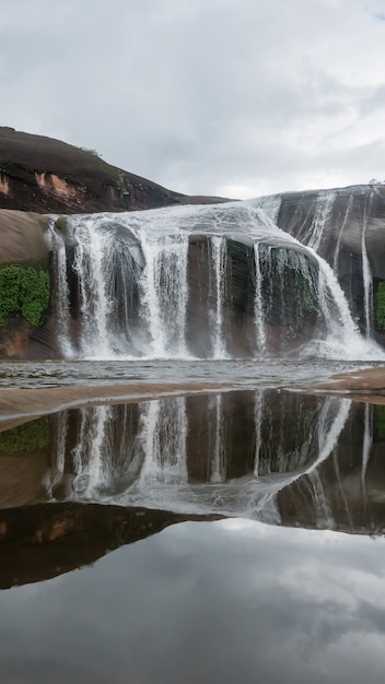 Cascata di Tham Phra