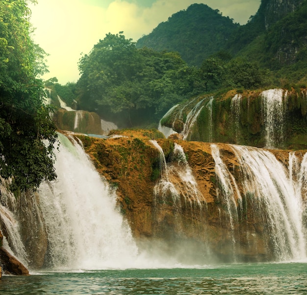 Cascata in Vietnam