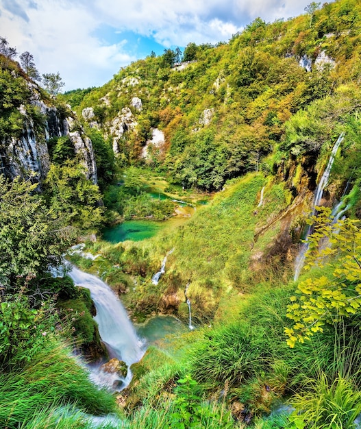 Cascata nel Parco nazionale dei laghi di Plitvice.