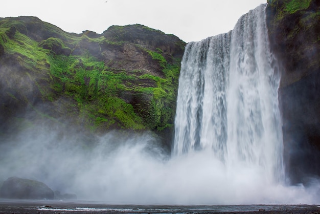 Cascata Scogafoss in Islanda