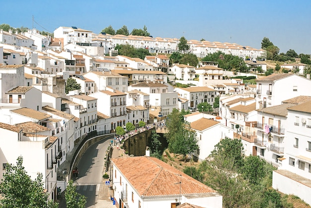 Case Bianche Nella Piccola Città Di Setenil De Las Bodegas, Spagna