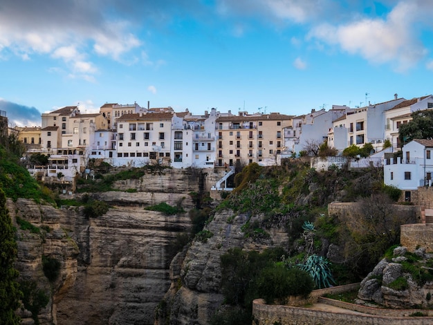 Case sulla scogliera nella città di Ronda