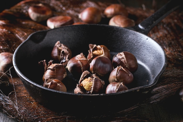 Castagne commestibili al forno