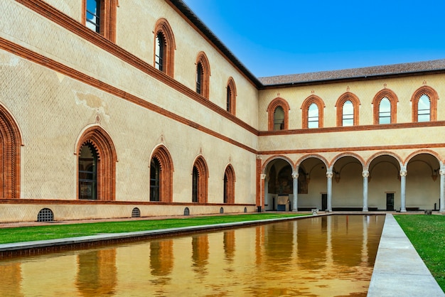 Castello dei Duchi Sforza nella città di Milano, Lombardia, Italia.