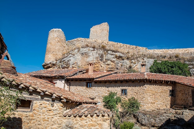 Castello del borgo medievale di Calatanazor a Soria