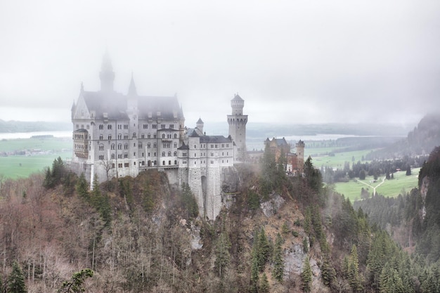 Castello di Neuschwanstein nella nebbia, Germania