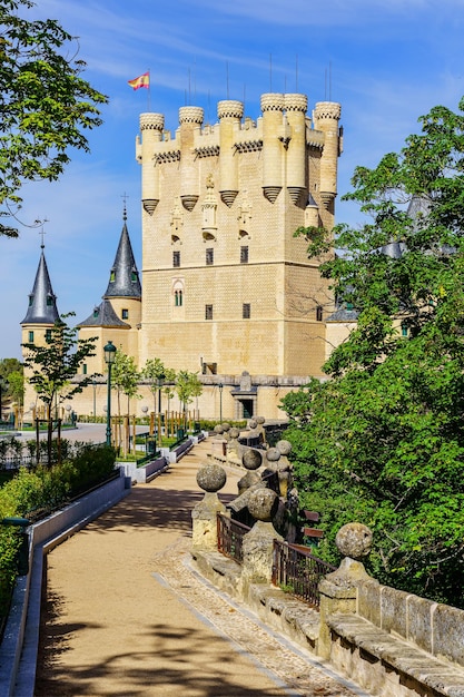 Castello medievale della città del patrimonio mondiale di Segovia in Spagna