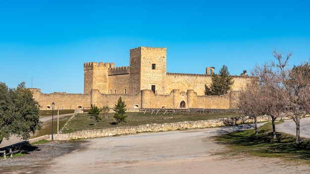 Castello medievale di Pedraza costruito sulla spianata dei campi di Castiglia Segovia Spagna