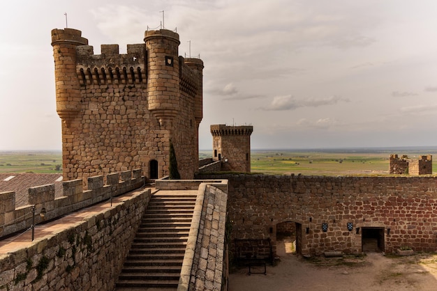 Castello medievale situato a Oropesa Toledo in Spagna