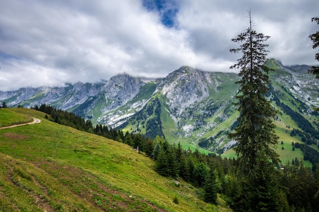 Catena montuosa degli Aravis in Alta Savoia, Francia