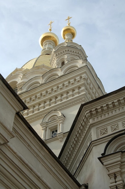 Cattedrale cristiana con oro a Sebastopoli