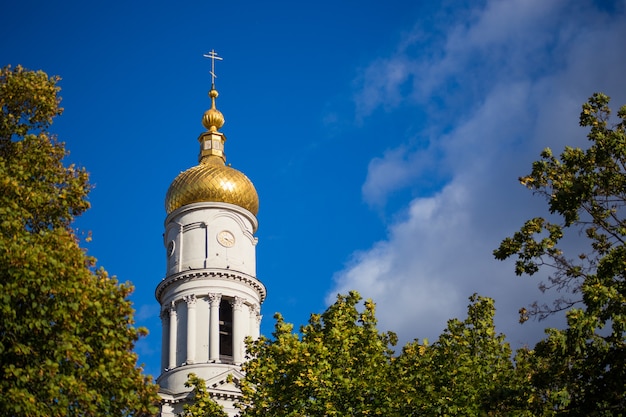 Cattedrale della Dormizione nel centro di Kharkiv