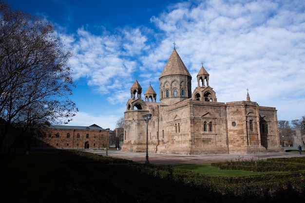 Cattedrale di Echmiadzin in Armenia Vagarshapat