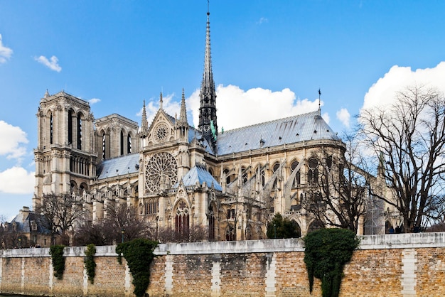 Cattedrale di NotreDame de Paris e Senna
