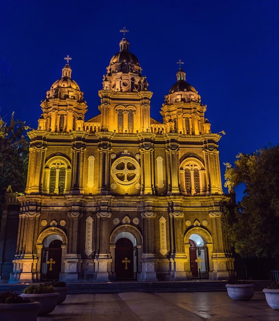 Cattedrale di San Giuseppe di notte Pechino Cina conosciuta anche come la Cattedrale d'Oriente costruita nel 1655