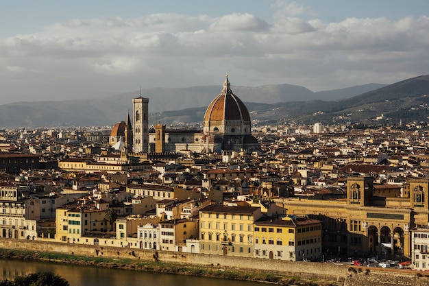 Cattedrale di Santa Maria del Fiore e Campanile di Giotto.