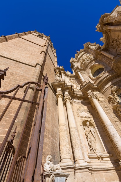 Cattedrale di Valencia e Miguelete a Plaza de la Reina