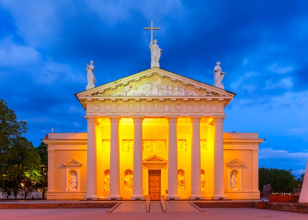 Cattedrale di Vilnius in serata, Lituania.