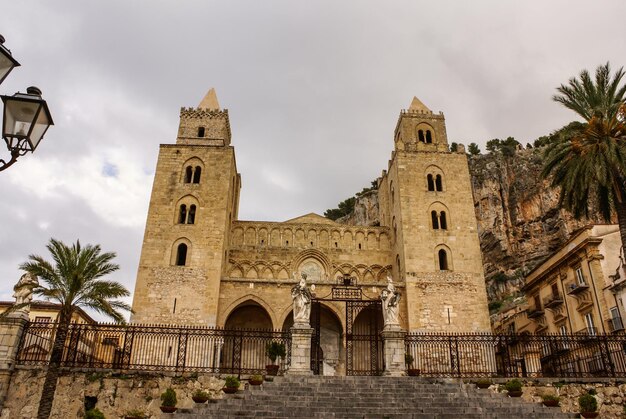 Cattedrale normanna medievaleBasilica di Cefalusiciliaitalia
