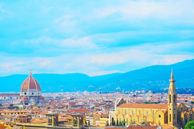 Cattedrali di Santa Maria del Fiore e Santa Croce a Firenze Italia