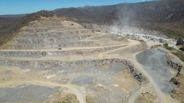 Cava di cemento in zona montana Argentina