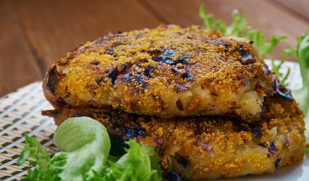 Cavolo Rosso di Patate Tikki - cotoletta di cavolo cappuccio indiano