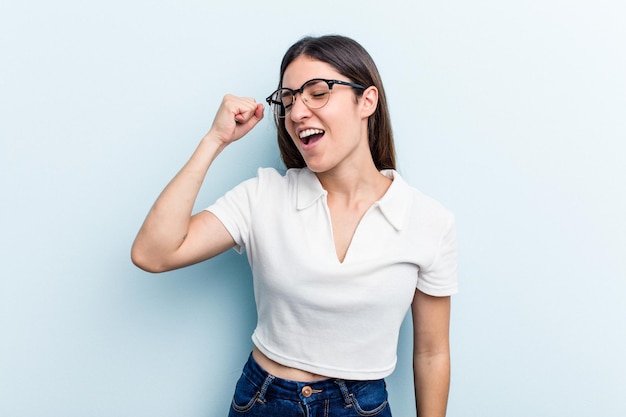 Celebrando una vittoria, passione ed entusiasmo felice espressione