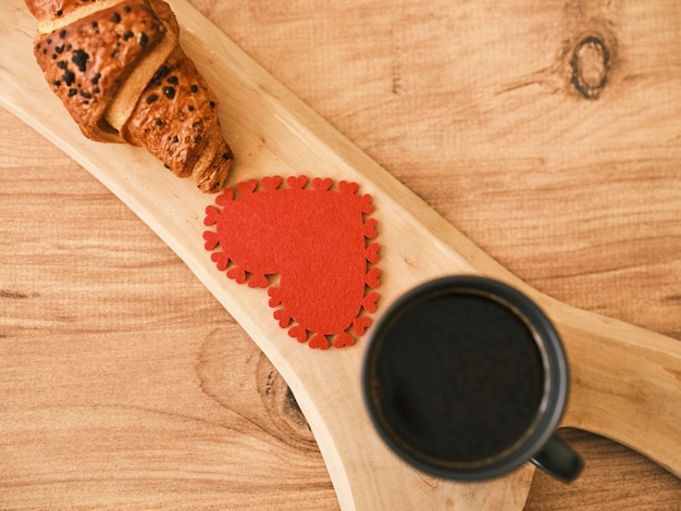 Celebrazione a sorpresa di San Valentino in un caffè