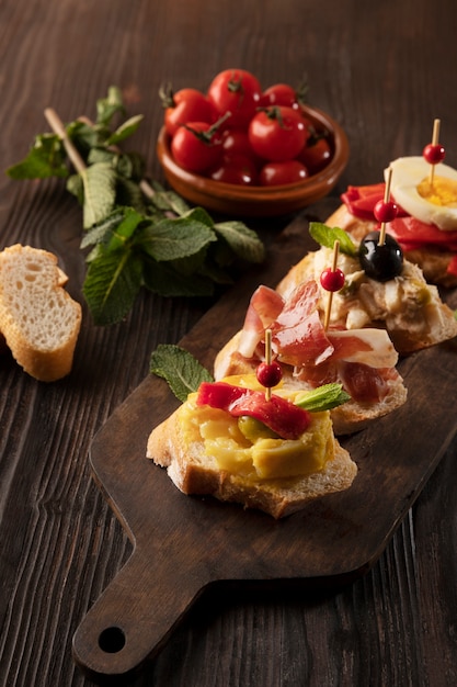 Celebrazione della giornata mondiale della tapa con snack