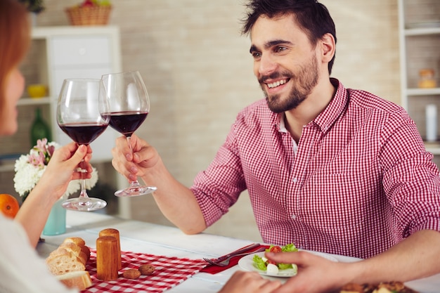 cena cibo tostatura donna adulta