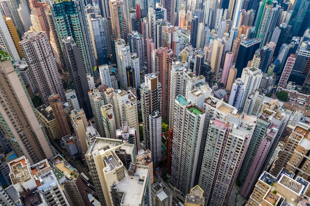 Central, Hong Kong 29 aprile 2019: Veduta aerea della città compatta di Hong Kong