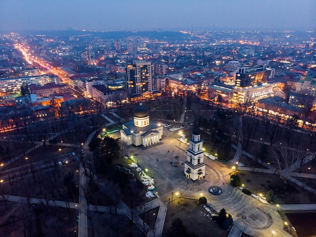 Centro città di Chisinau di notte