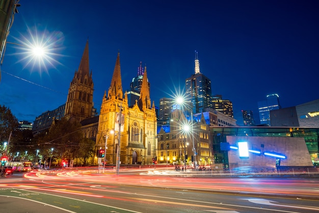 Centro città di Melbourne al crepuscolo in Australia