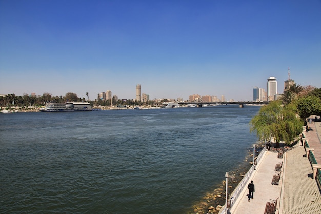 Centro del Cairo sul fiume Nilo in Egitto