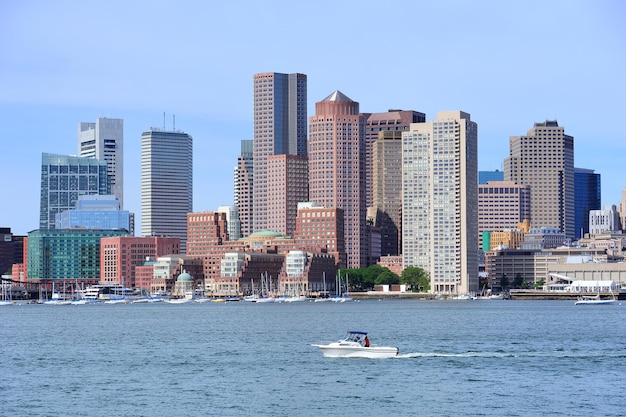 Centro di Boston con la barca