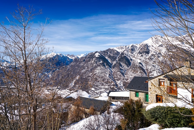 Cerler in Pirenei di Huesca in Spagna