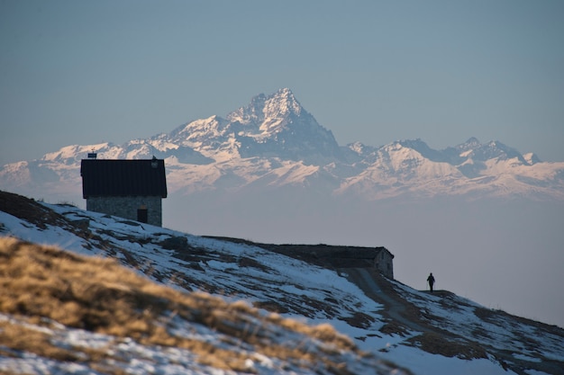 Chalet di fronte al monviso