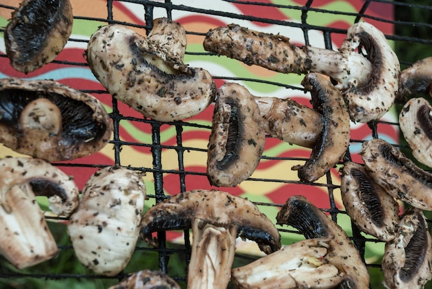 Champignon con spezie alla griglia