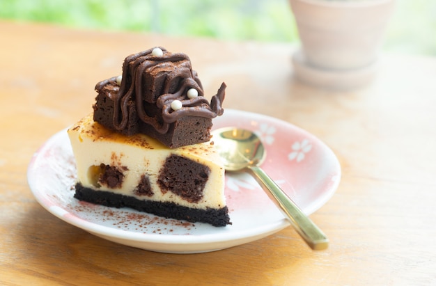 Cheesecake Brownie