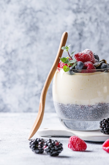 Chia pudding con porridge di riso